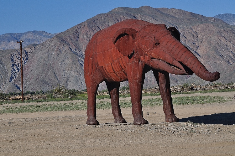 metal elephant